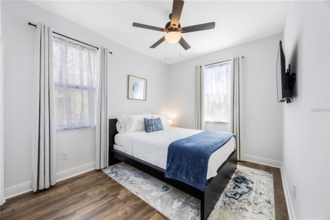 Propiedad comercial en venta en Tarpon Springs, Florida, 4 dormitorios, 236.9 m2 № 2117751 - foto 27