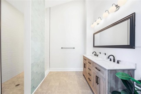 Propiedad comercial en venta en Tarpon Springs, Florida, 4 dormitorios, 236.9 m2 № 2117751 - foto 26