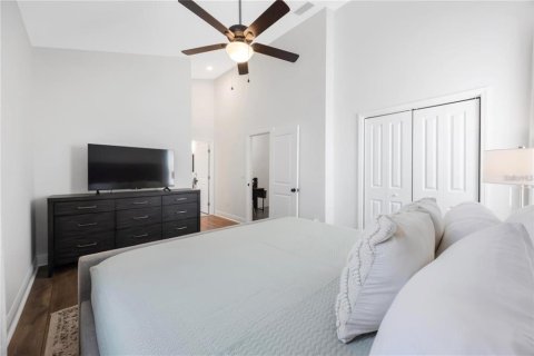 Propiedad comercial en venta en Tarpon Springs, Florida, 4 dormitorios, 236.9 m2 № 2117751 - foto 24