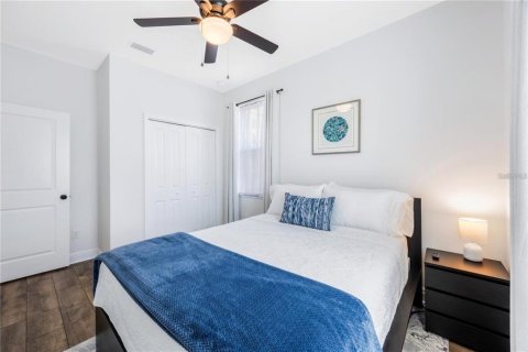Propiedad comercial en venta en Tarpon Springs, Florida, 4 dormitorios, 236.9 m2 № 2117751 - foto 28