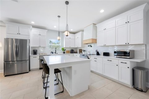 Propiedad comercial en venta en Tarpon Springs, Florida, 4 dormitorios, 236.9 m2 № 2117751 - foto 15