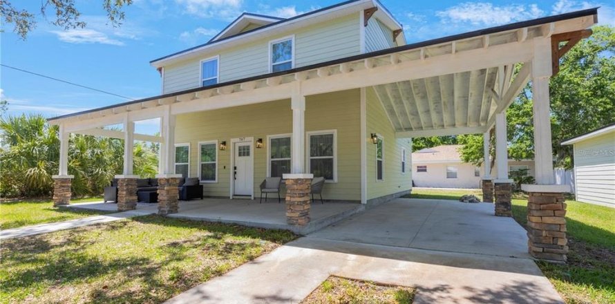 Propiedad comercial en Tarpon Springs, Florida 4 dormitorios, 236.9 m2 № 2117751