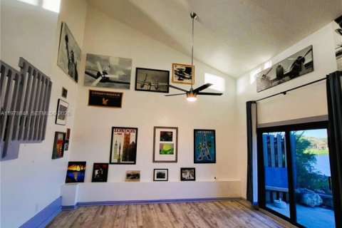 Condo in Cooper City, Florida, 2 bedrooms  № 2043109 - photo 8