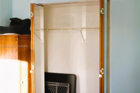 Condo in Cooper City, Florida, 2 bedrooms  № 2043109 - photo 17