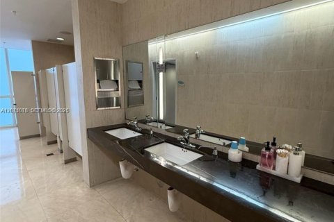 Снять в аренду кондоминиум в Санни-Айлс-Бич, Флорида 2 спальни, 159.98м2, № 2145820 - фото 25
