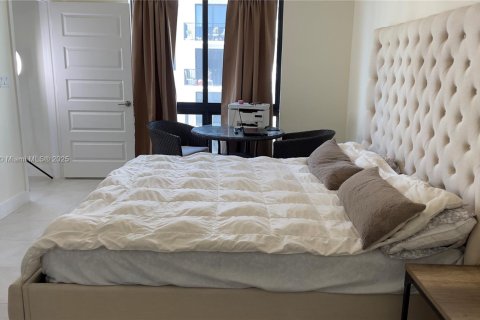 Condominio en alquiler en Doral, Florida, 1 dormitorio № 1941041 - foto 10