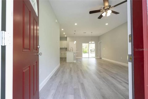 Casa en venta en Citrus Springs, Florida, 4 dormitorios, 144.09 m2 № 1687776 - foto 2