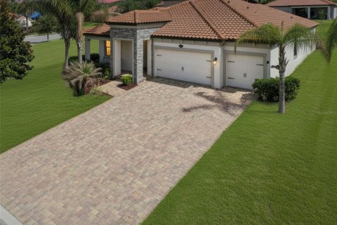 Villa ou maison à vendre à Lakeland, Floride: 4 chambres, 226.31 m2 № 2431916 - photo 4