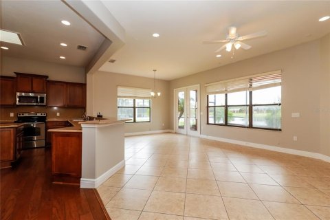 House in Kissimmee, Florida 3 bedrooms, 182.18 sq.m. № 1778351 - photo 2