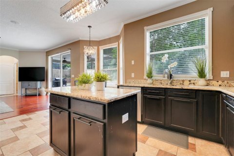 House in Apopka, Florida 4 bedrooms, 230.3 sq.m. № 1762143 - photo 15