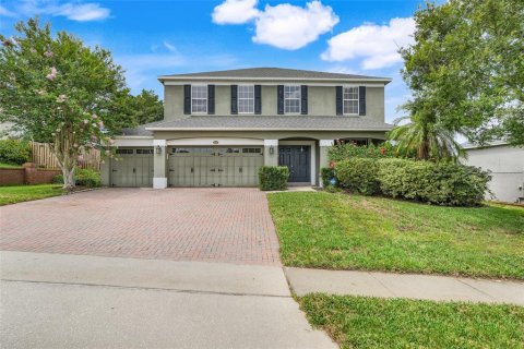 House in Apopka, Florida 4 bedrooms, 230.3 sq.m. № 1762143 - photo 1