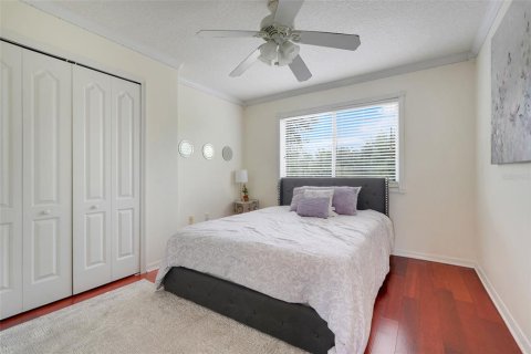House in Apopka, Florida 4 bedrooms, 230.3 sq.m. № 1762143 - photo 24