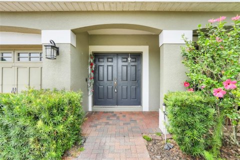 House in Apopka, Florida 4 bedrooms, 230.3 sq.m. № 1762143 - photo 4