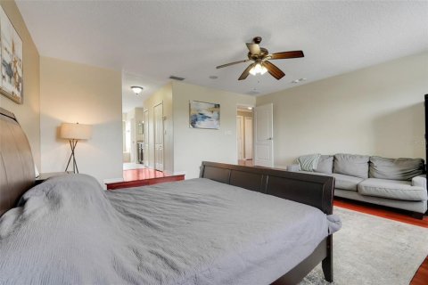 House in Apopka, Florida 4 bedrooms, 230.3 sq.m. № 1762143 - photo 20