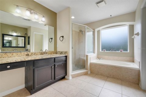 House in Apopka, Florida 4 bedrooms, 230.3 sq.m. № 1762143 - photo 22