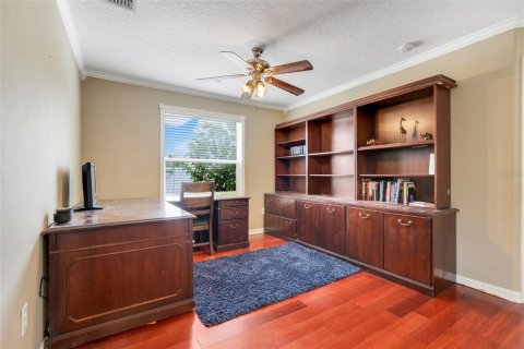 House in Apopka, Florida 4 bedrooms, 230.3 sq.m. № 1762143 - photo 17