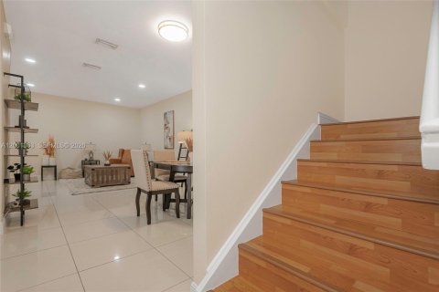 Condo in Miramar, Florida, 3 bedrooms  № 2065925 - photo 16
