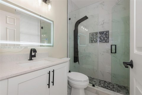 Condo in Miramar, Florida, 3 bedrooms  № 2065925 - photo 21