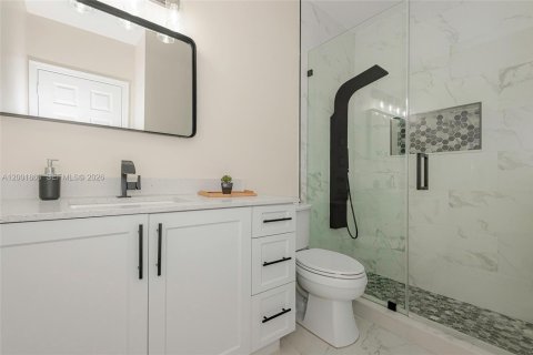 Condo in Miramar, Florida, 3 bedrooms  № 2065925 - photo 25