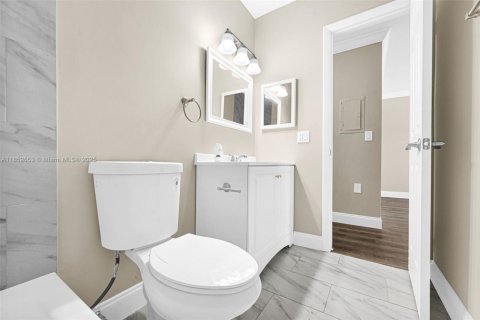 Condominio en venta en Miami, Florida, 2 dormitorios, 118.91 m2 № 1999839 - foto 19