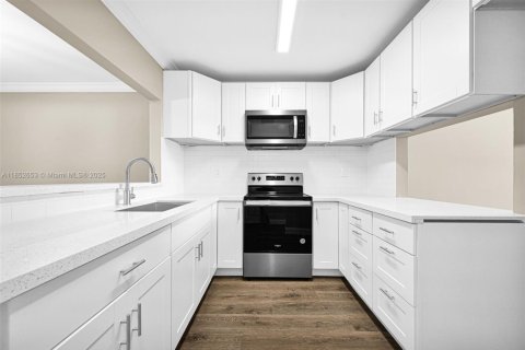 Condominio en venta en Miami, Florida, 2 dormitorios, 118.91 m2 № 1999839 - foto 20