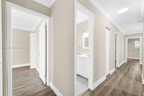 Condominio en venta en Miami, Florida, 2 dormitorios, 118.91 m2 № 1999839 - foto 12