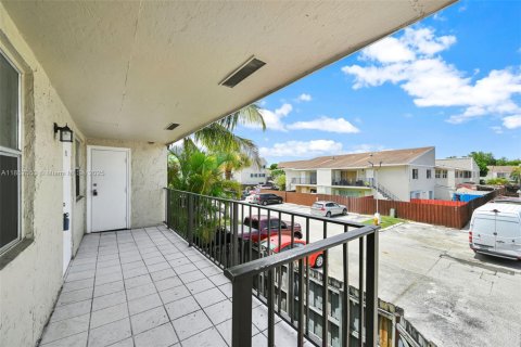 Condominio en venta en Miami, Florida, 2 dormitorios, 118.91 m2 № 1999839 - foto 4