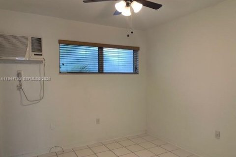 Appartement à louer à Miami Springs, Floride: 1 chambre, 60.39 m2 № 2002271 - photo 5