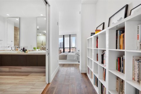 Condo in Aventura, Florida, 3 bedrooms  № 2089166 - photo 10