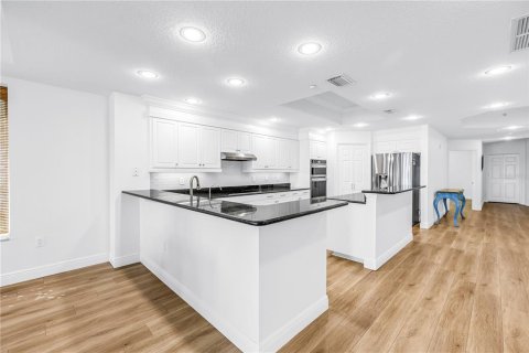 Condominio en venta en Saint Pete Beach, Florida, 3 dormitorios, 206.61 m2 № 2224536 - foto 15
