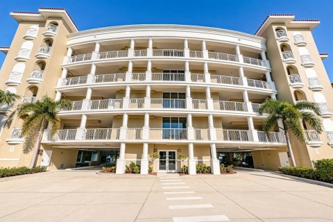 Condominio en venta en Saint Pete Beach, Florida, 3 dormitorios, 206.61 m2 № 2224536 - foto 3