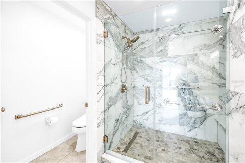Condominio en venta en Saint Pete Beach, Florida, 3 dormitorios, 206.61 m2 № 2224536 - foto 28