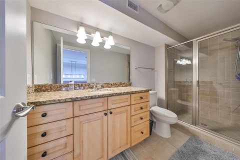 Condo in Apollo Beach, Florida, 4 bedrooms  № 1555117 - photo 24