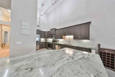 Condo in Apollo Beach, Florida, 4 bedrooms  № 1555117 - photo 11