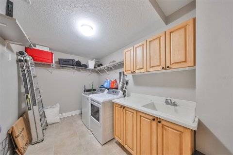 Condo in Apollo Beach, Florida, 4 bedrooms  № 1555117 - photo 30