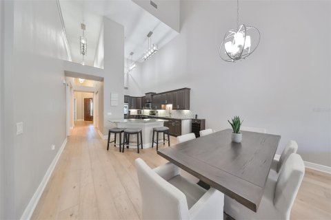 Condo in Apollo Beach, Florida, 4 bedrooms  № 1555117 - photo 7