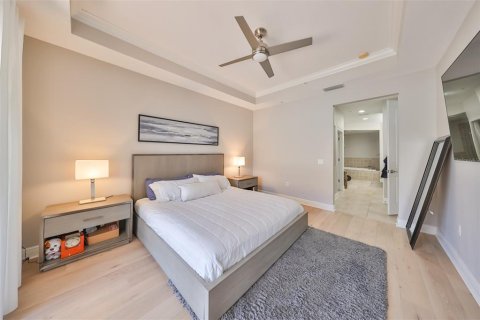 Condo in Apollo Beach, Florida, 4 bedrooms  № 1555117 - photo 18