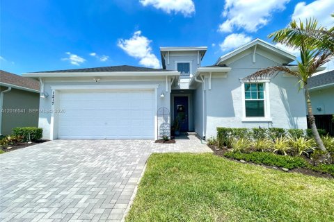 Villa ou maison à vendre à Port St. Lucie, Floride: 3 chambres, 188.78 m2 № 2084847 - photo 2