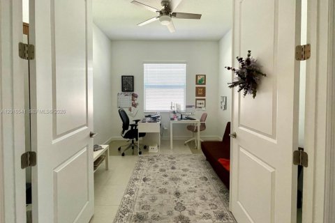 Villa ou maison à vendre à Port St. Lucie, Floride: 3 chambres, 188.78 m2 № 2084847 - photo 6