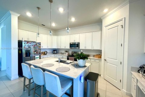 Villa ou maison à vendre à Port St. Lucie, Floride: 3 chambres, 188.78 m2 № 2084847 - photo 13