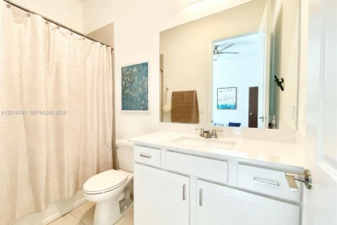 Villa ou maison à vendre à Port St. Lucie, Floride: 3 chambres, 188.78 m2 № 2084847 - photo 19