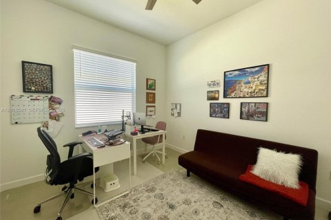Villa ou maison à vendre à Port St. Lucie, Floride: 3 chambres, 188.78 m2 № 2084847 - photo 7