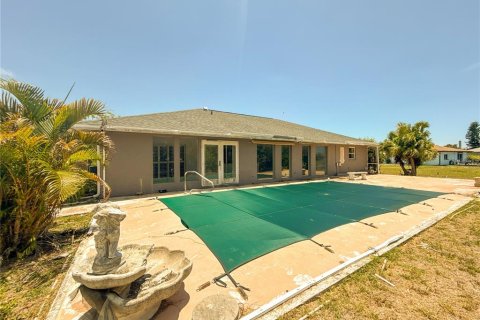 House in Rotonda, Florida 3 bedrooms, 187.66 sq.m. № 2150203 - photo 22