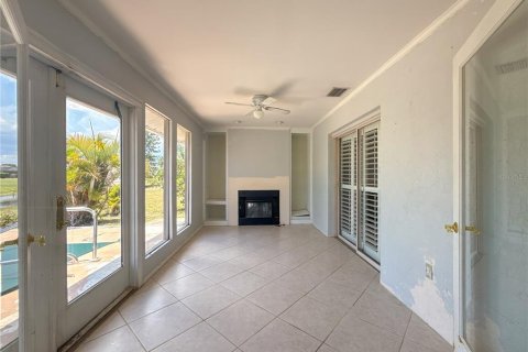 House in Rotonda, Florida 3 bedrooms, 187.66 sq.m. № 2150203 - photo 9