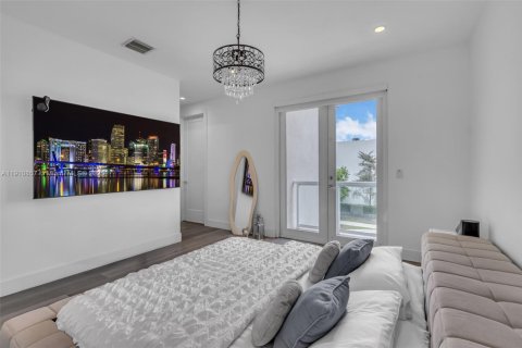 Adosado en venta en Doral, Florida, 4 dormitorios, 172.98 m2 № 1966028 - foto 26