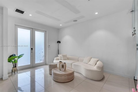 Adosado en venta en Doral, Florida, 4 dormitorios, 172.98 m2 № 1966028 - foto 21