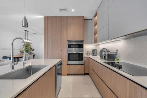 Adosado en venta en Doral, Florida, 4 dormitorios, 172.98 m2 № 1966028 - foto 14