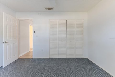 Condo in Port Richey, Florida, 2 bedrooms  № 2145030 - photo 30