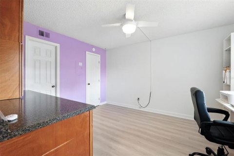Copropriété à vendre à Tampa, Floride: 2 chambres, 72.56 m2 № 1916946 - photo 17