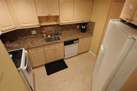 Copropriété à vendre à Miami, Floride: 2 chambres, 91.97 m2 № 2041744 - photo 5